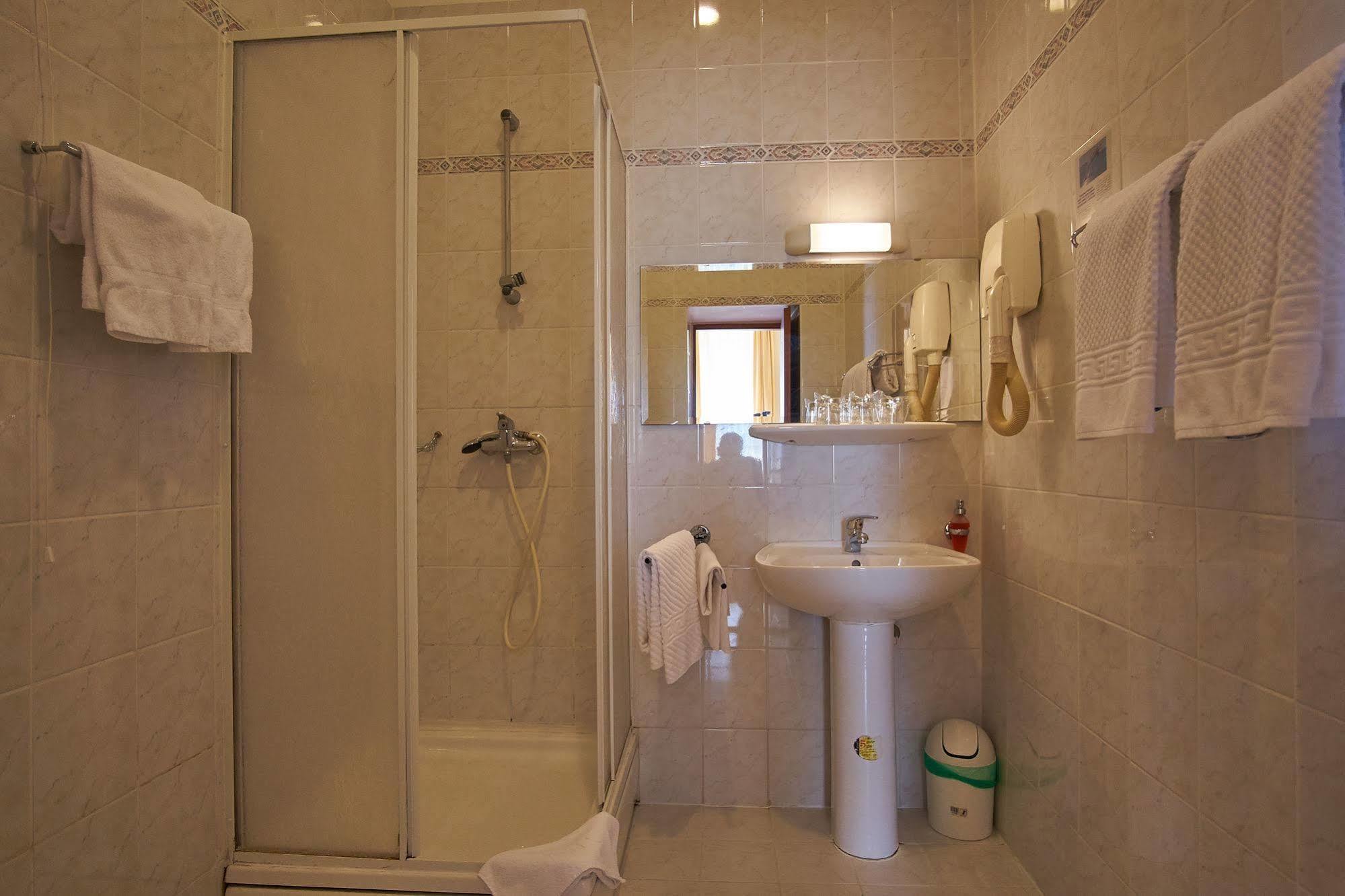 Hotel Vila Ruzica- Glavna Zgrada I Depandanse Crikvenica Eksteriør billede